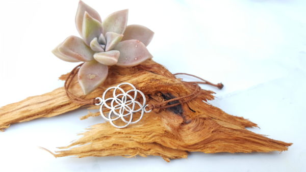 Armband "Blume des Lebens" Haselnussbraun