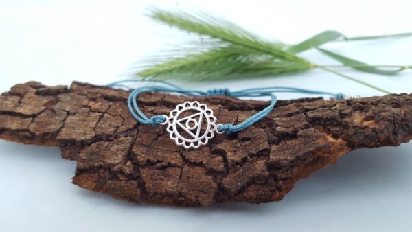 Armband "Kehlchakra" Rauchblau